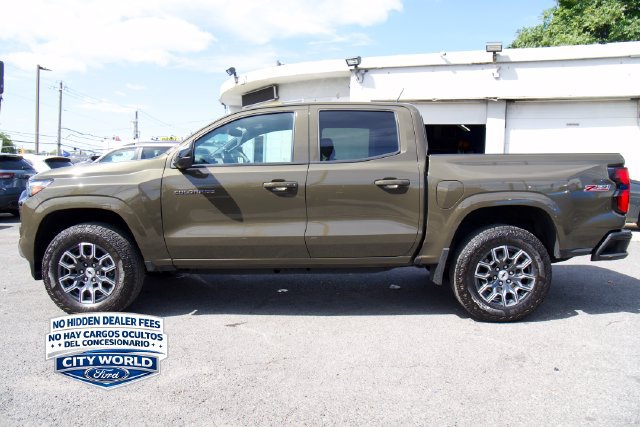 Used 2024 Chevrolet Colorado Z71 w/ Z71 Convenience Package 2 AWD/4WD image 7
