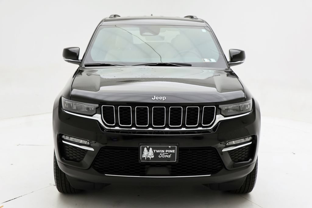 Used 2025 Jeep Grand Cherokee Limited AWD/4WD image 4