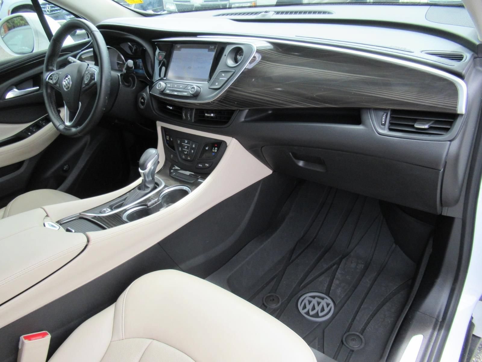 Used 2020 Buick Envision Essence FWD image 11