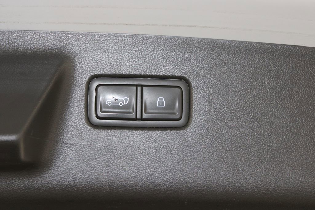 Used 2024 Hyundai Santa Fe Limited FWD image 16