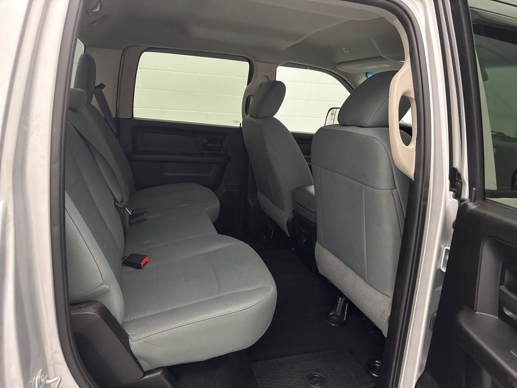 Used 2018 RAM 3500 Tradesman w/ Chrome Appearance Group AWD/4WD image 33