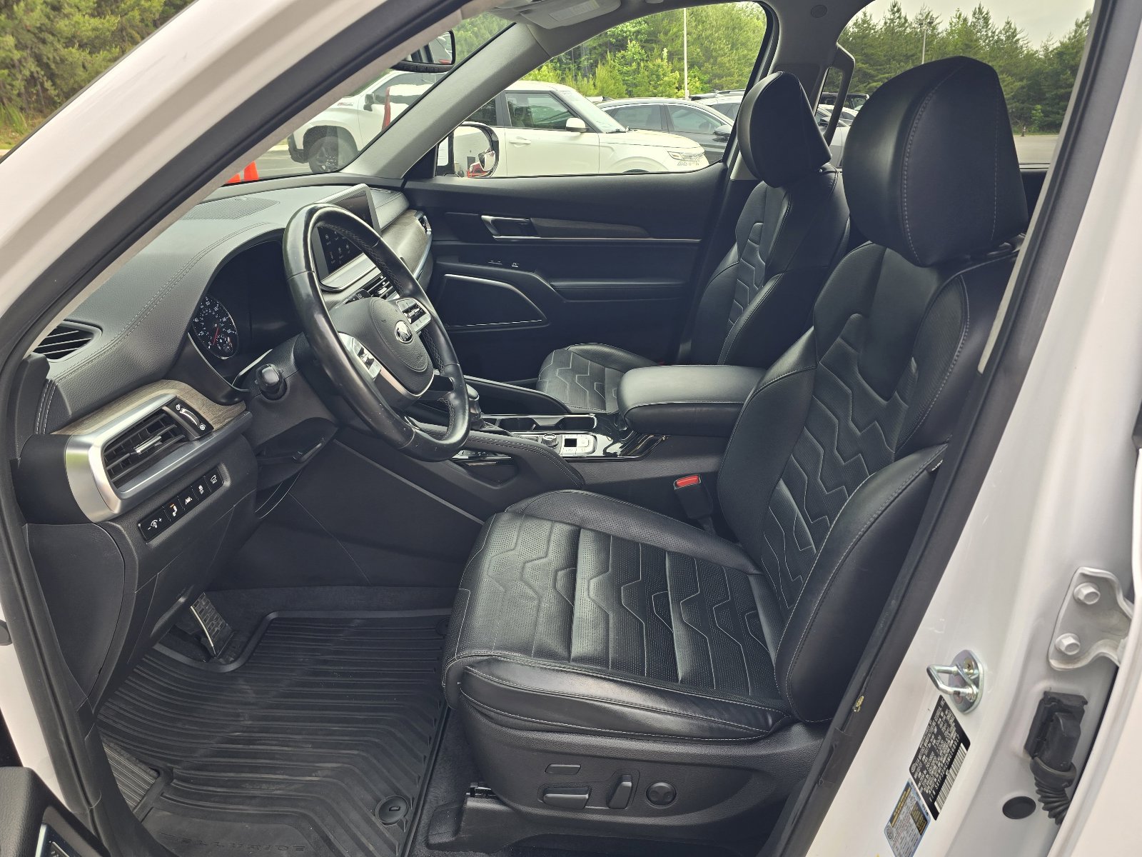 Used 2021 Kia Telluride SX w/ SX Prestige Package AWD/4WD image 12