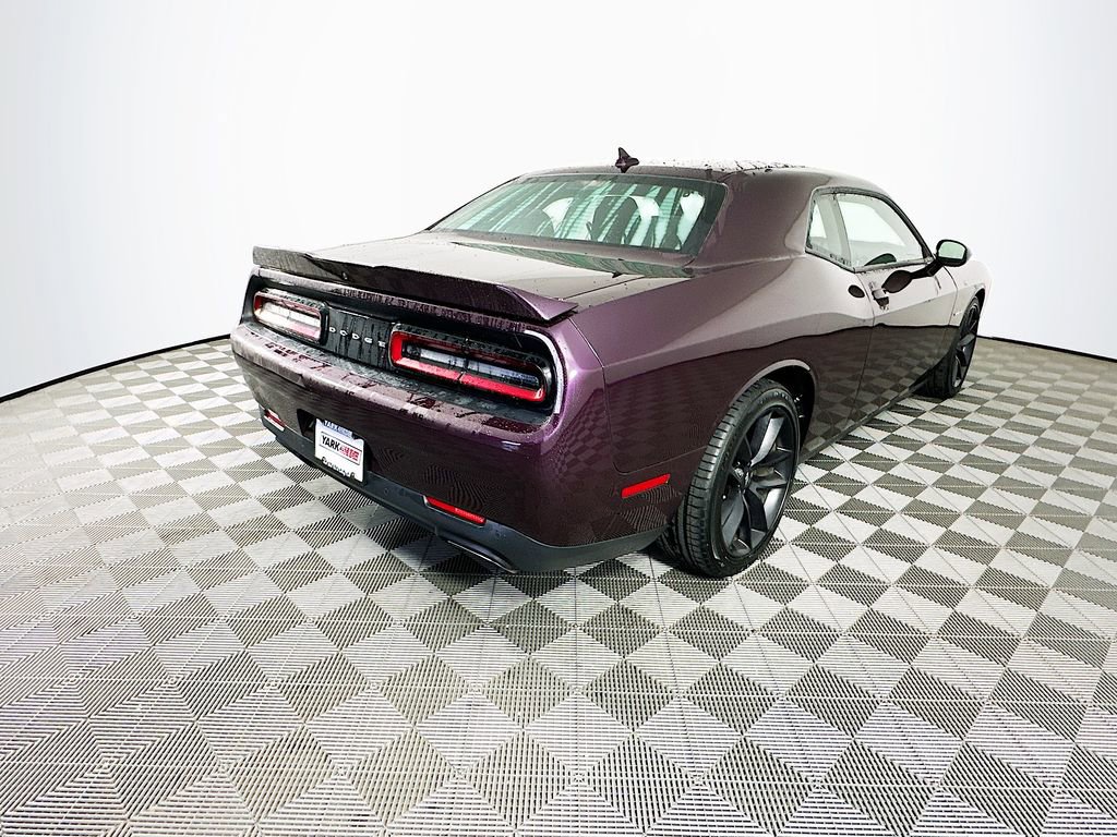 Used 2022 Dodge Challenger R/T w/ Performance Handling Group image 10