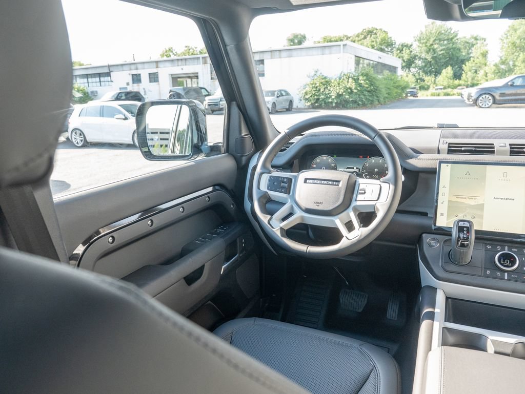 New 2026 Land Rover Defender 110 X-Dynamic SE AWD/4WD image 18