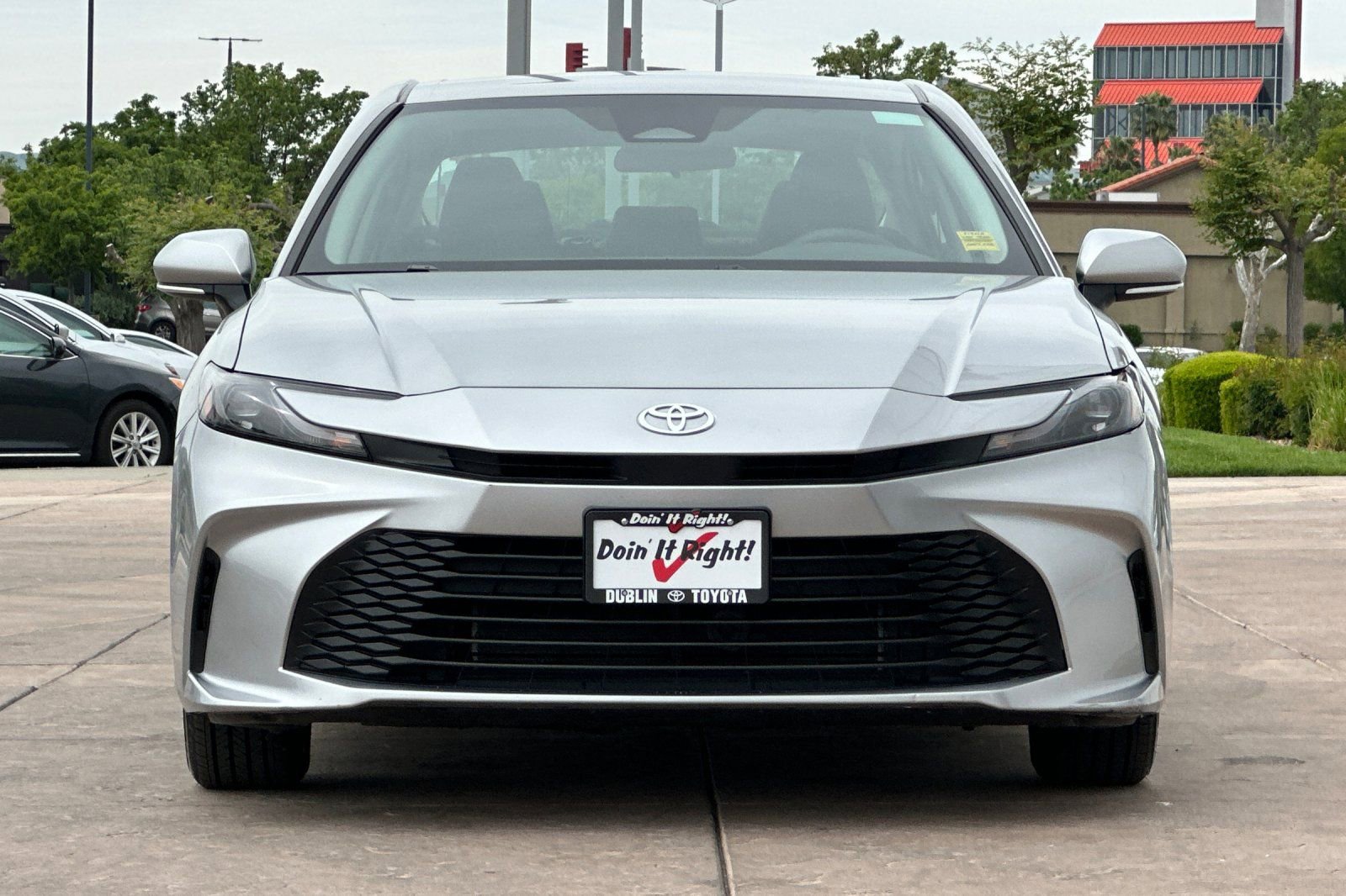 Used 2025 Toyota Camry LE image 10
