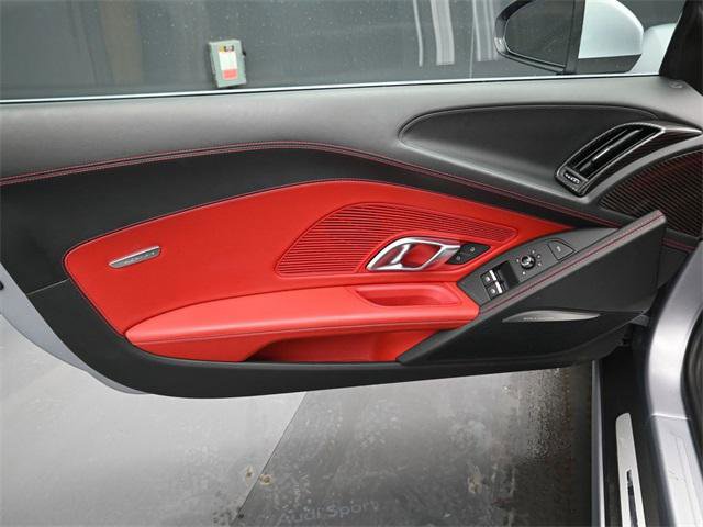 Used 2018 Audi R8 V10 image 11