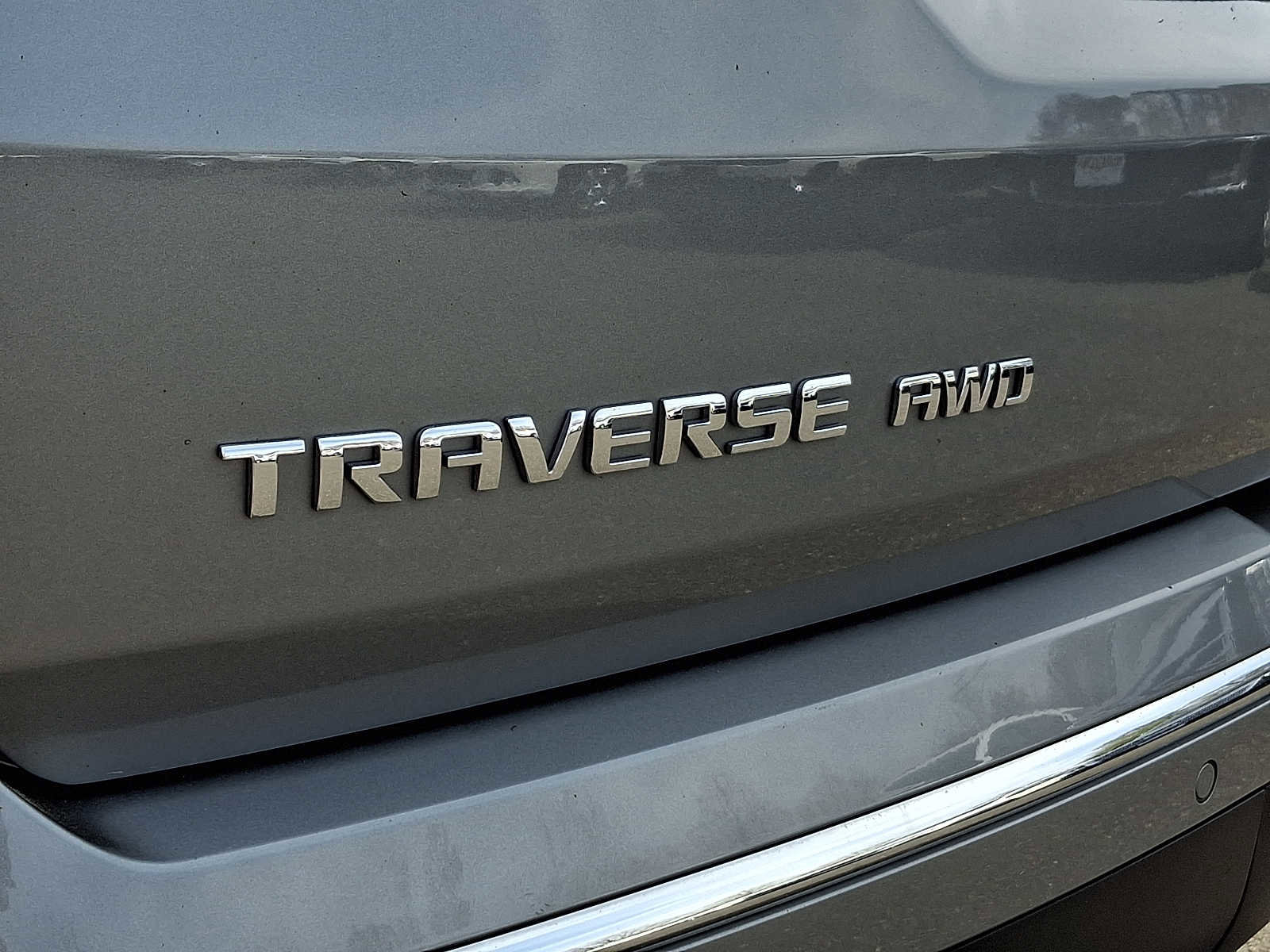Used 2023 Chevrolet Traverse Premier AWD/4WD image 38