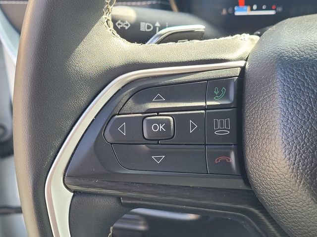 Used 2024 Jeep Grand Cherokee Altitude image 14