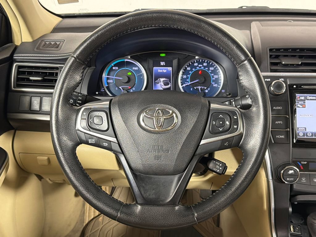 Used 2015 Toyota Camry XLE w/ Moonroof Package FWD image 24