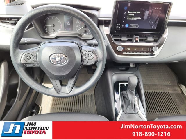 Used 2025 Toyota Corolla LE w/ LE Premium Package FWD image 28