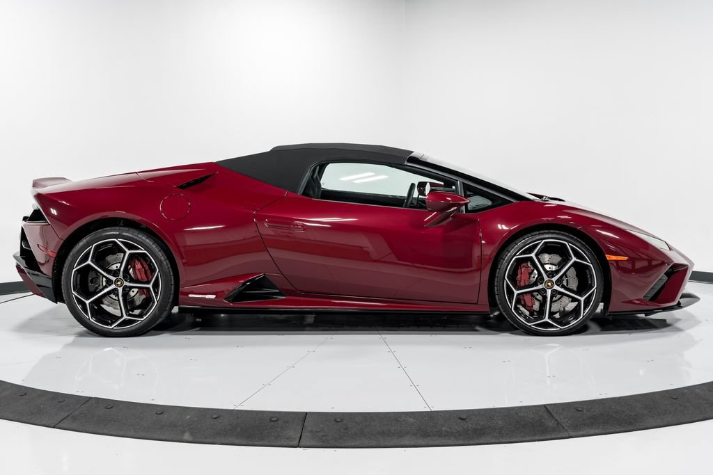 Used 2022 Lamborghini Huracan EVO RWD image 39