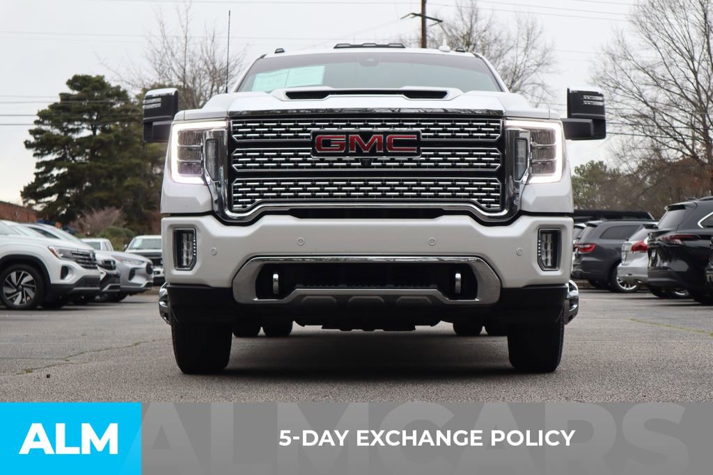 Used 2021 GMC Sierra 3500 Denali w/ Denali Ultimate Package image 3