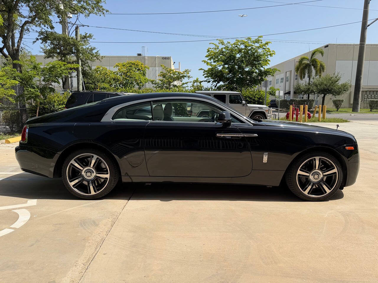 Used 2016 Rolls-Royce Wraith RWD image 5