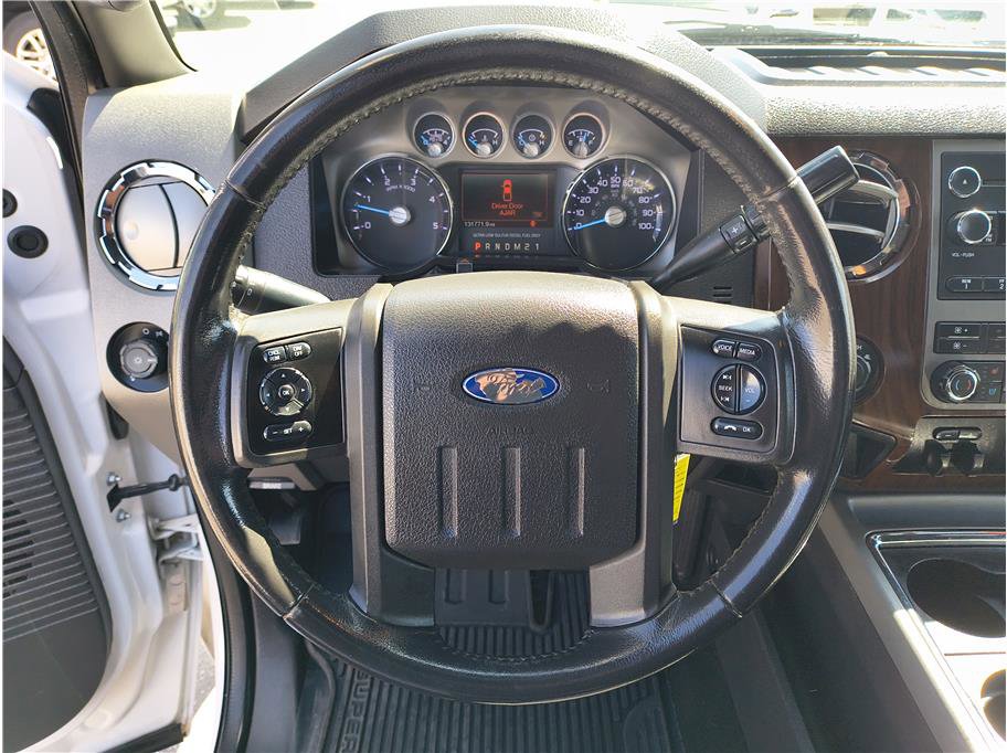 Used 2011 Ford F250 Lariat w/ Lariat Interior Pkg image 5