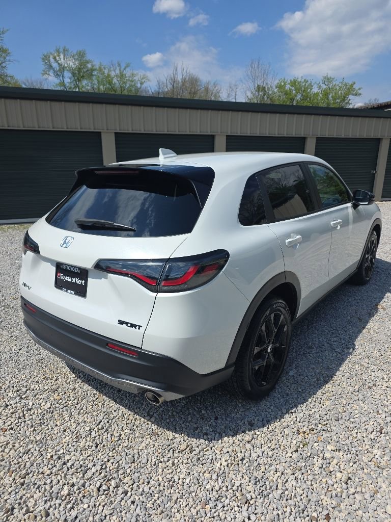 Used 2023 Honda HR-V Sport image 5