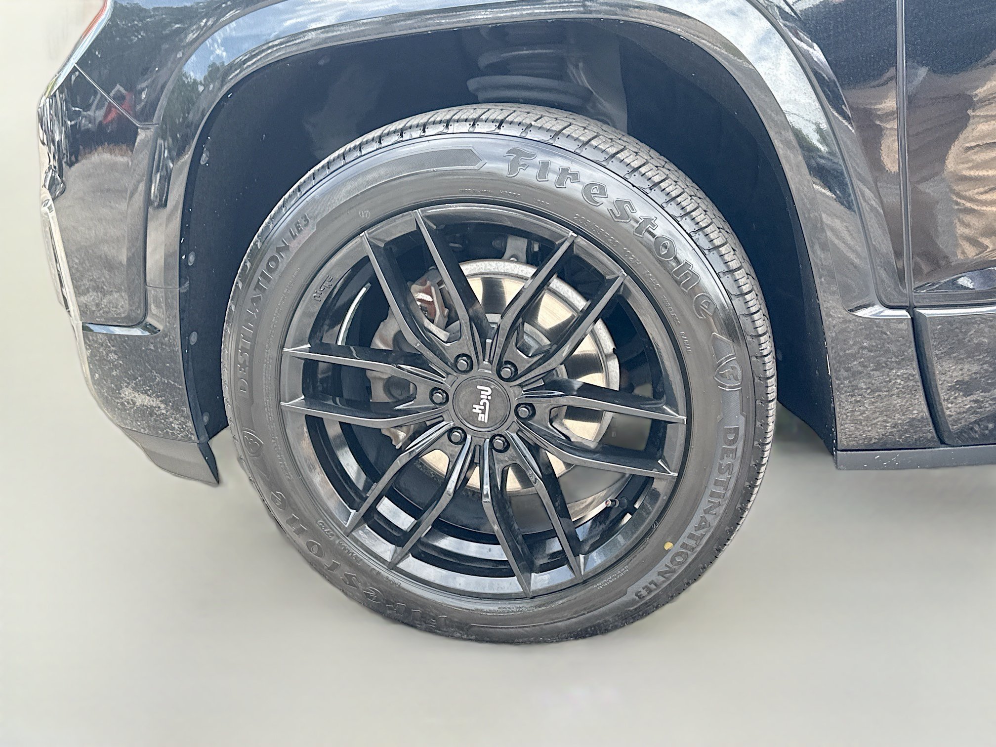 Used 2023 GMC Acadia Denali w/ Black Diamond Edition FWD image 44