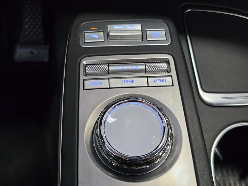 Used 2025 Genesis GV70 2.5T image 33