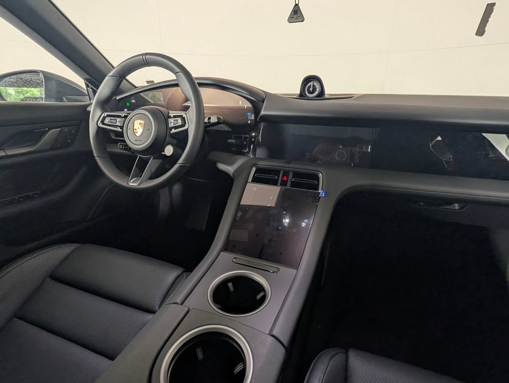 New 2026 Porsche Taycan 4S AWD/4WD image 23