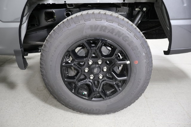 New 2026 Ford F150 XLT w/ FX4 Off-Road Package AWD/4WD image 9