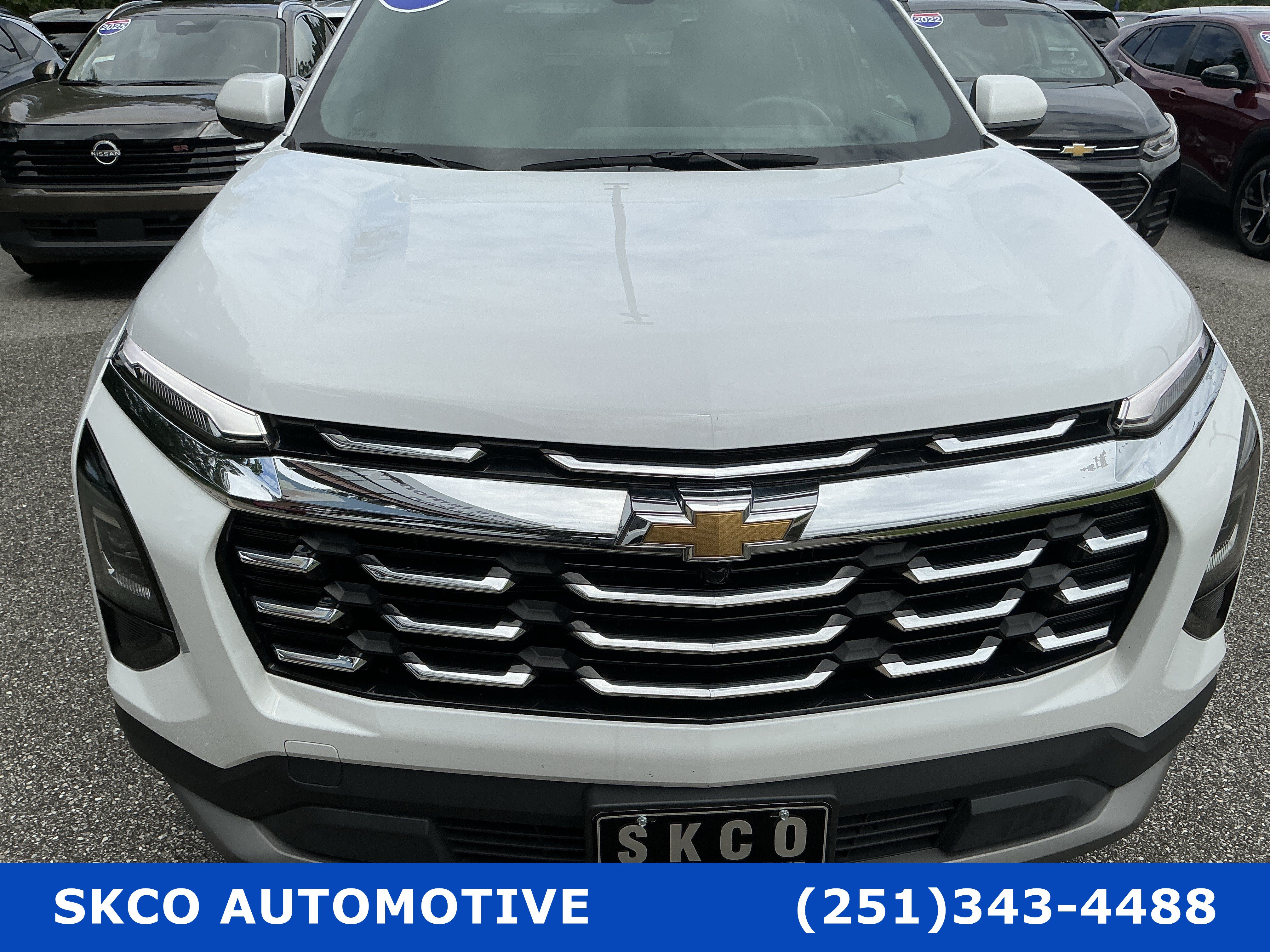 Used 2025 Chevrolet Equinox LT AWD/4WD image 8