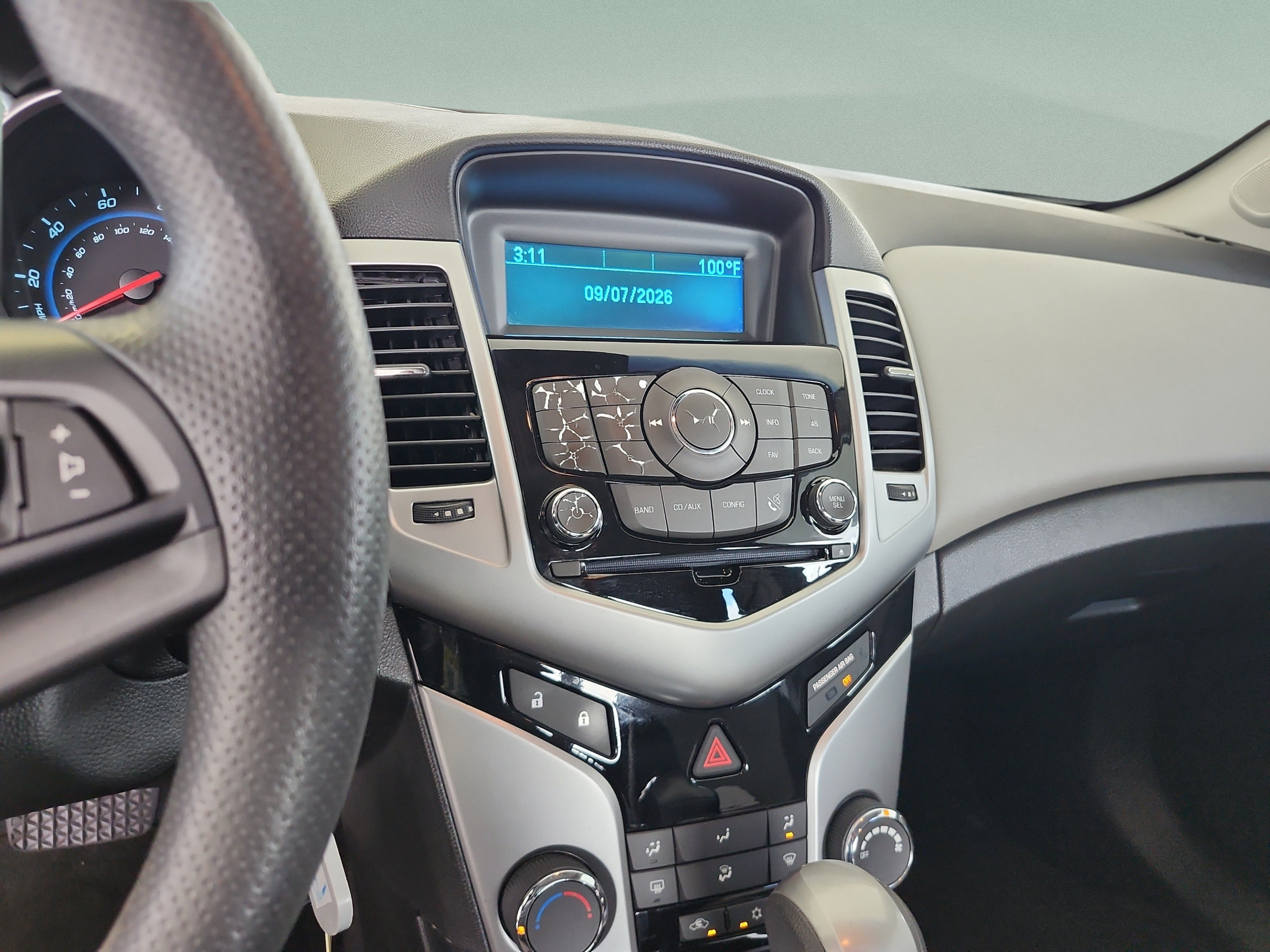 Used 2013 Chevrolet Cruze LS FWD image 13