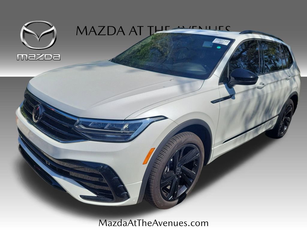 Used 2024 Volkswagen Tiguan SE R-Line image 17