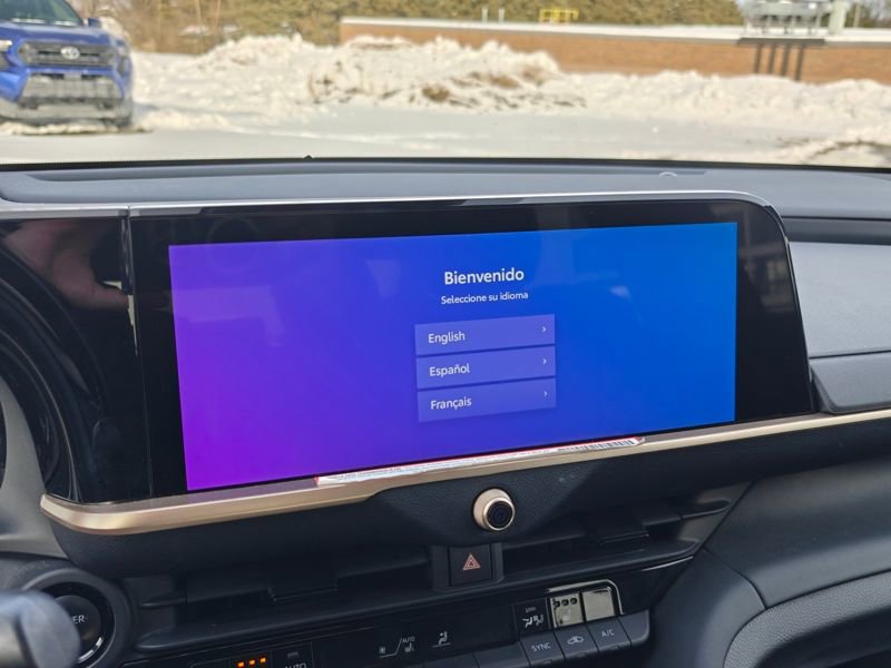 Used 2023 Toyota Crown XLE image 28