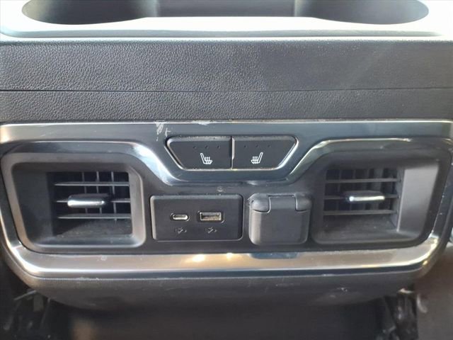 Used 2020 Chevrolet Silverado 1500 High Country w/ Technology Package image 12