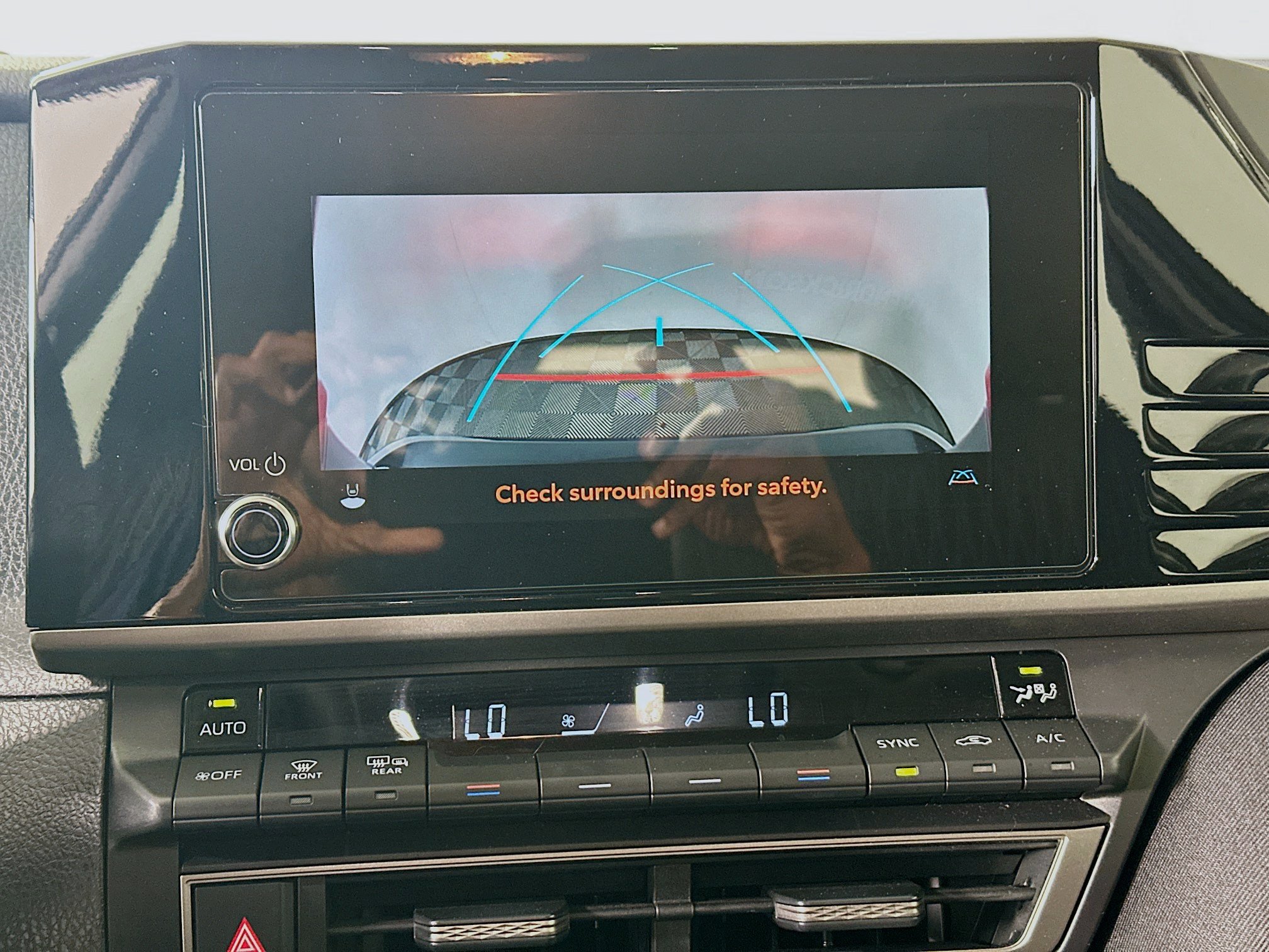Used 2025 Toyota Camry LE w/ Convenience Package FWD image 25