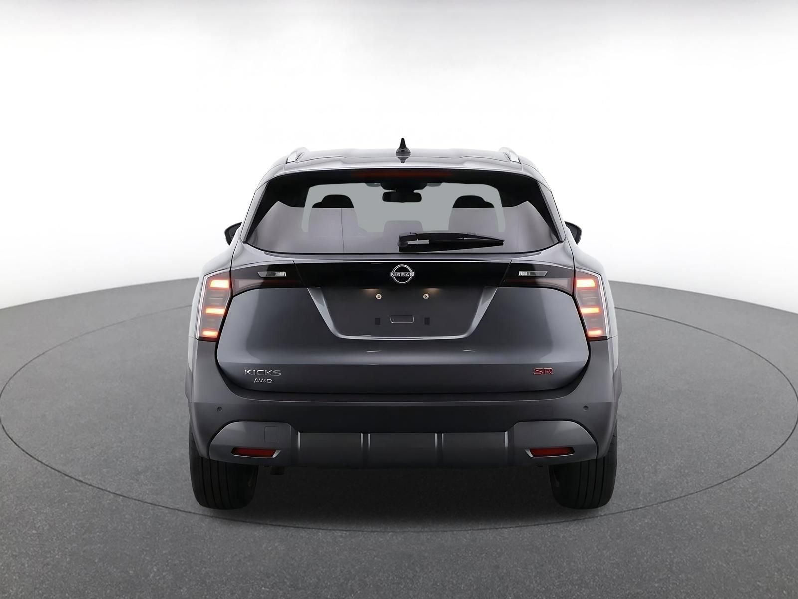 Used 2026 Nissan Kicks SR FWD image 7
