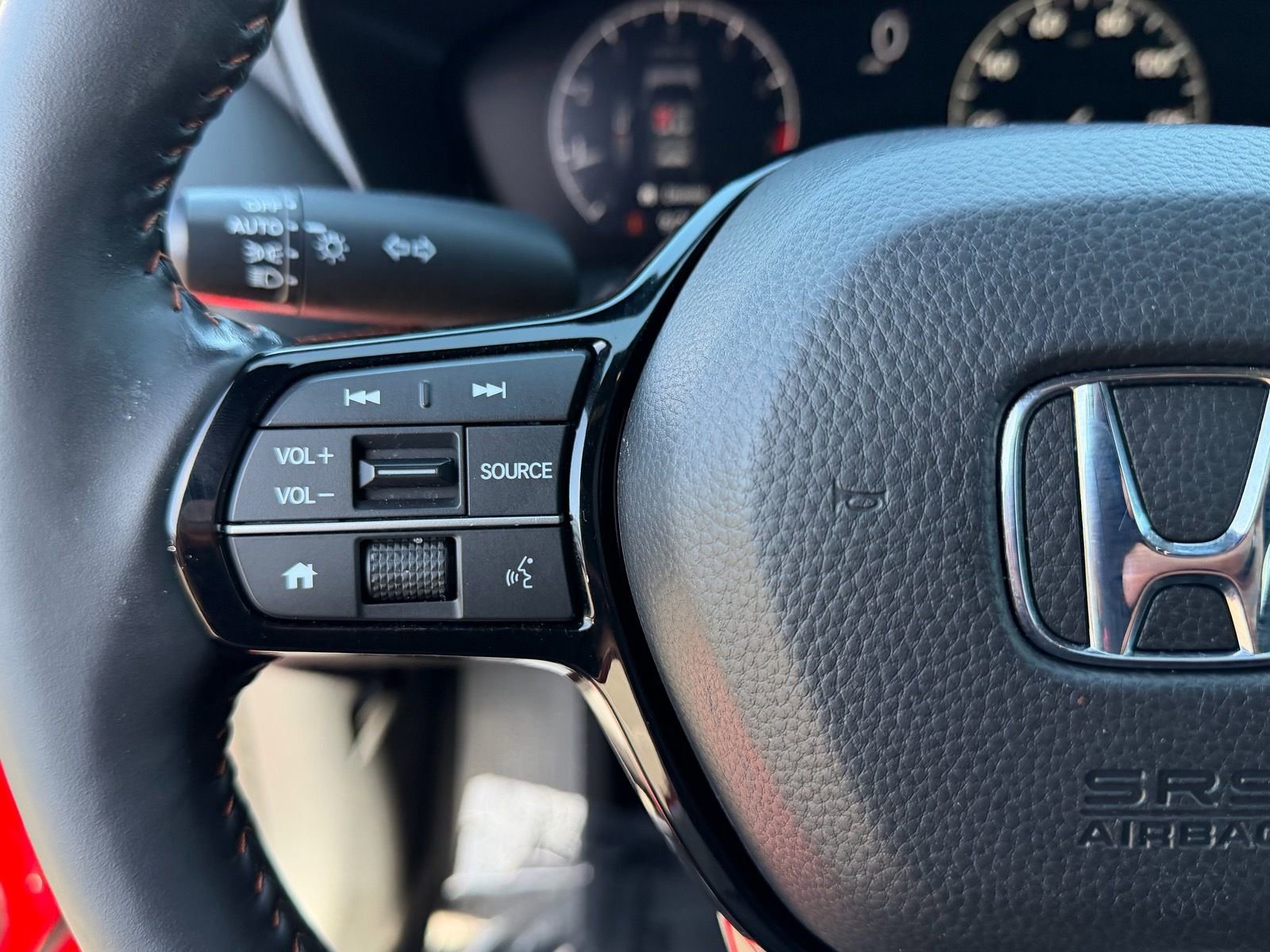 Used 2025 Honda HR-V Sport image 35