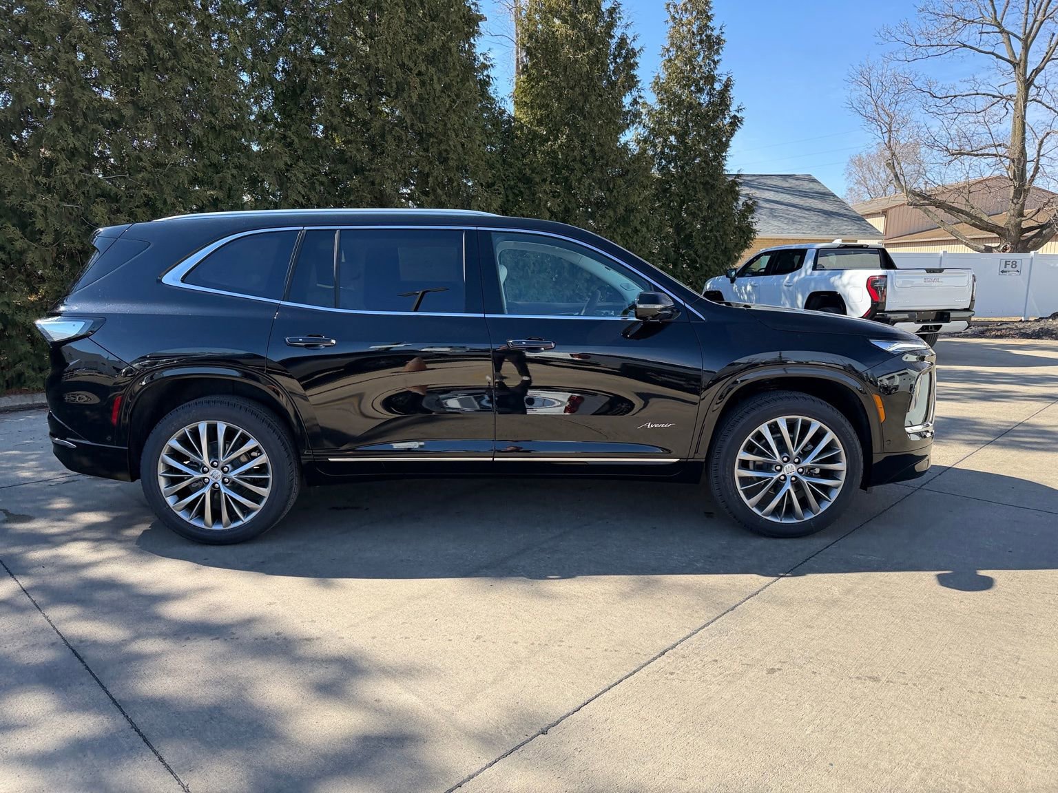 New 2026 Buick Enclave Avenir w/ Super Cruise Package AWD/4WD image 12