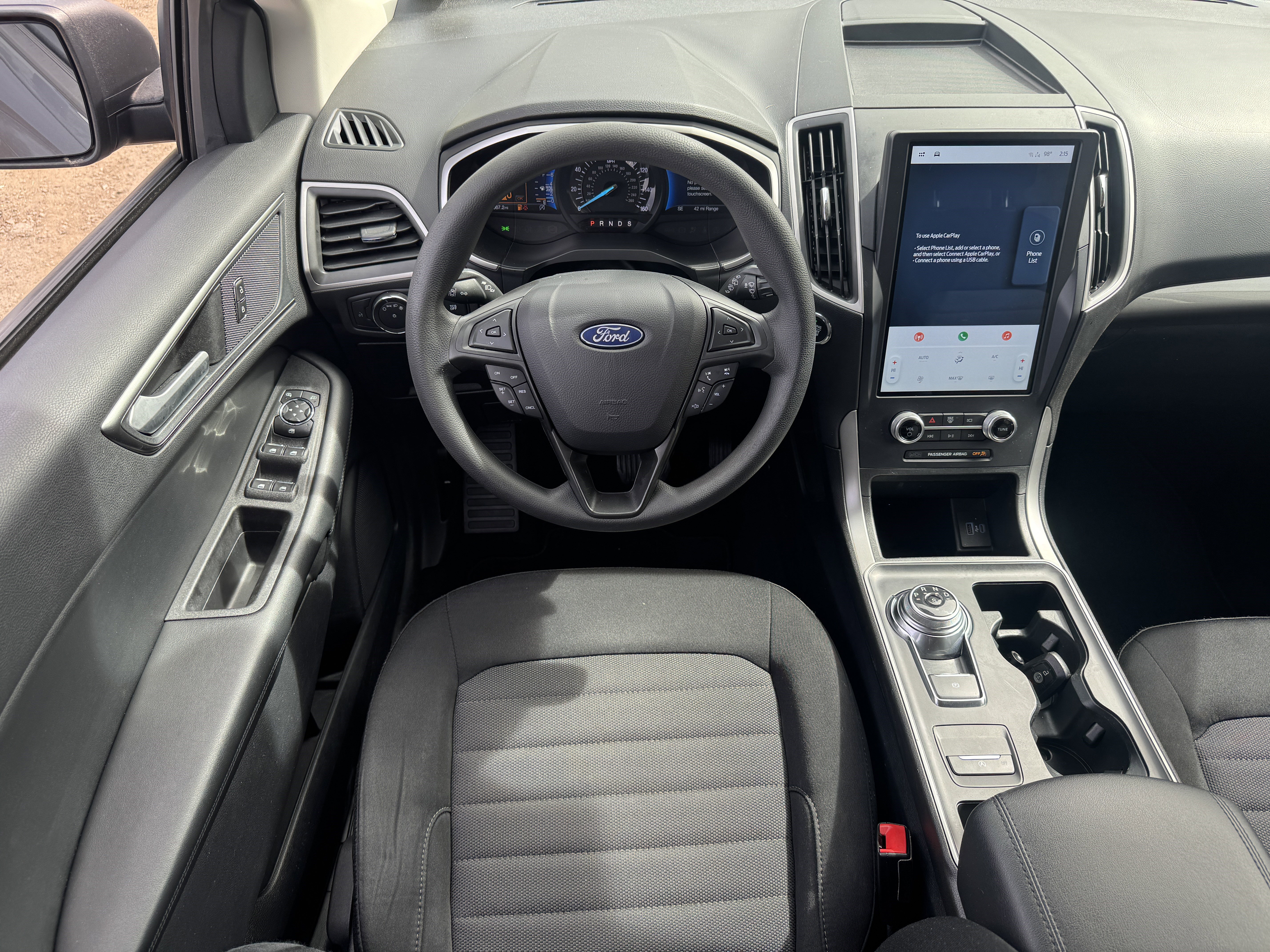 Used 2021 Ford Edge SE image 15
