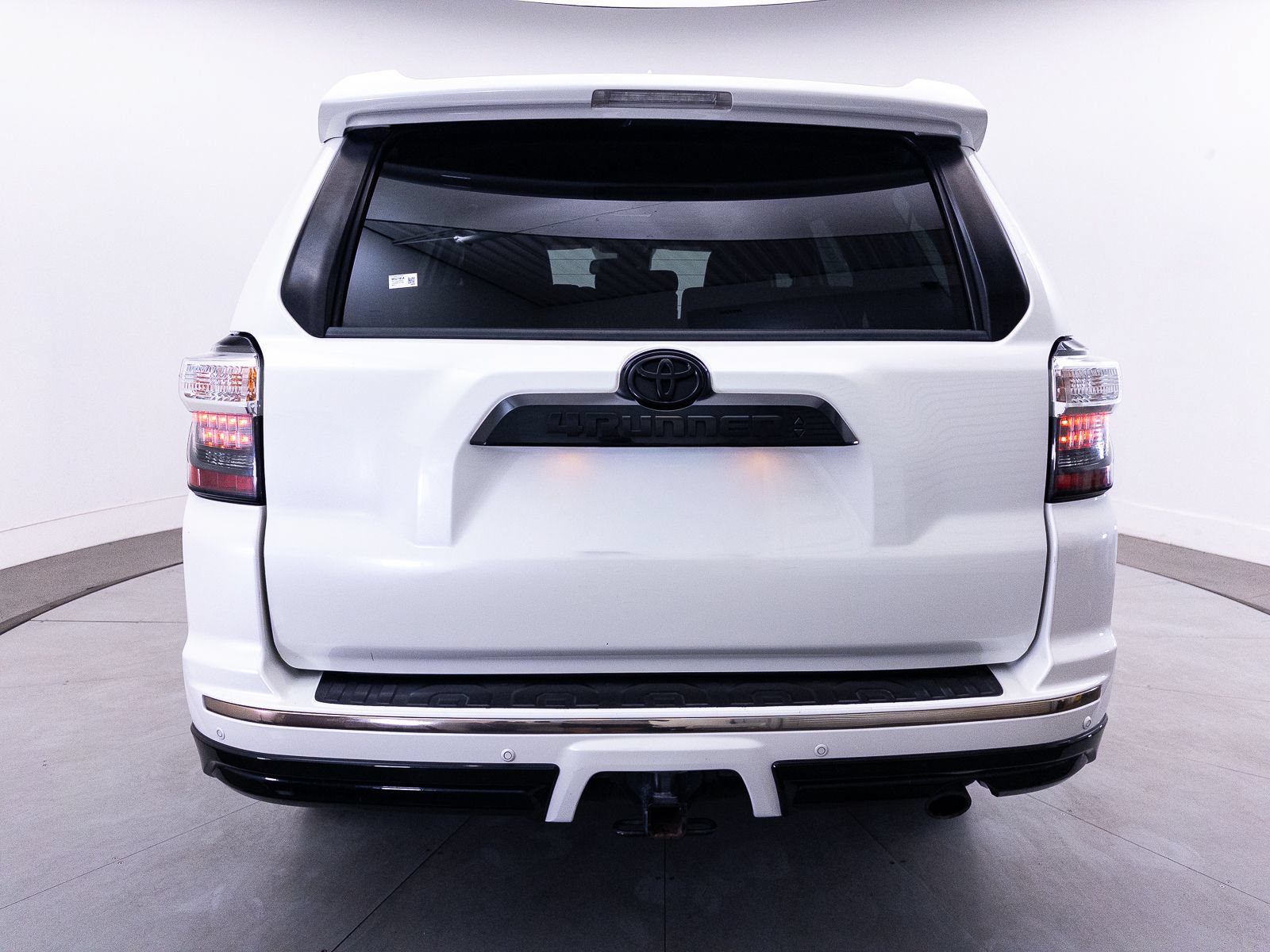 Used 2020 Toyota 4Runner Nightshade AWD/4WD image 15