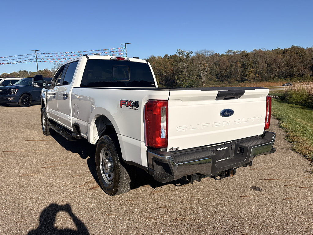 Used 2024 Ford F350 XL w/ FX4 Off-Road Package AWD/4WD image 3