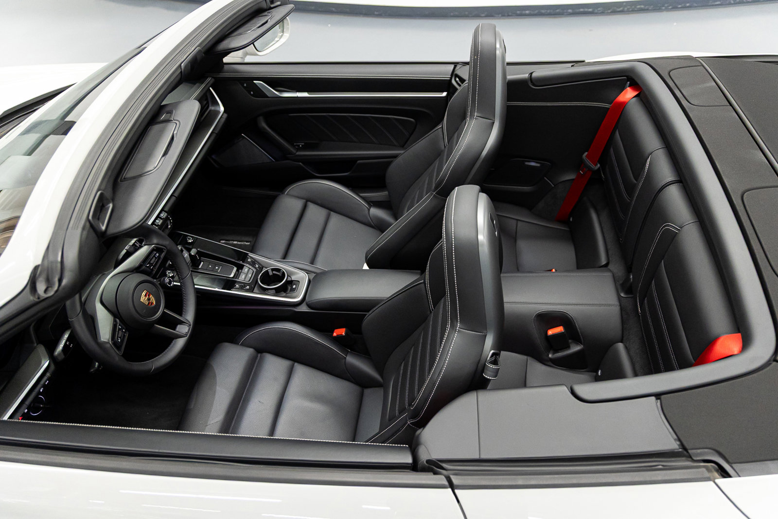 Used 2025 Porsche 911 Turbo S w/ 911 Turbo Sportdesign Package image 36