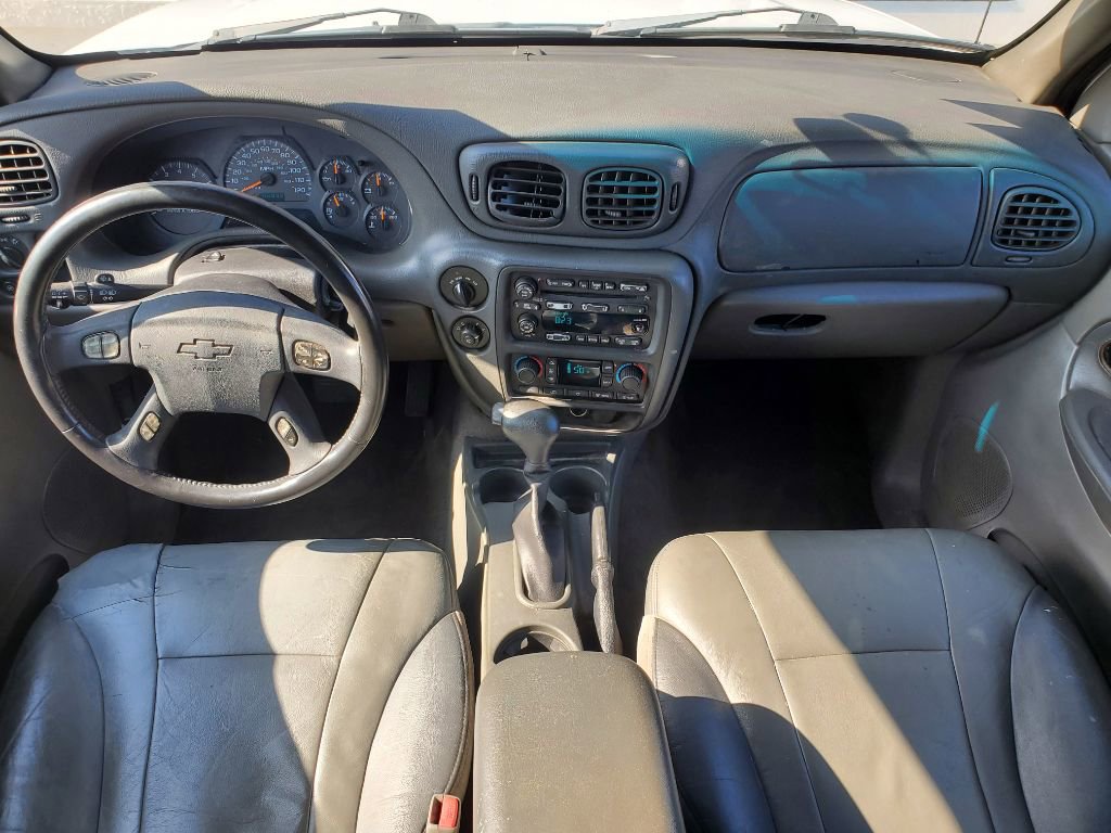 Used 2002 Chevrolet TrailBlazer LTZ image 28