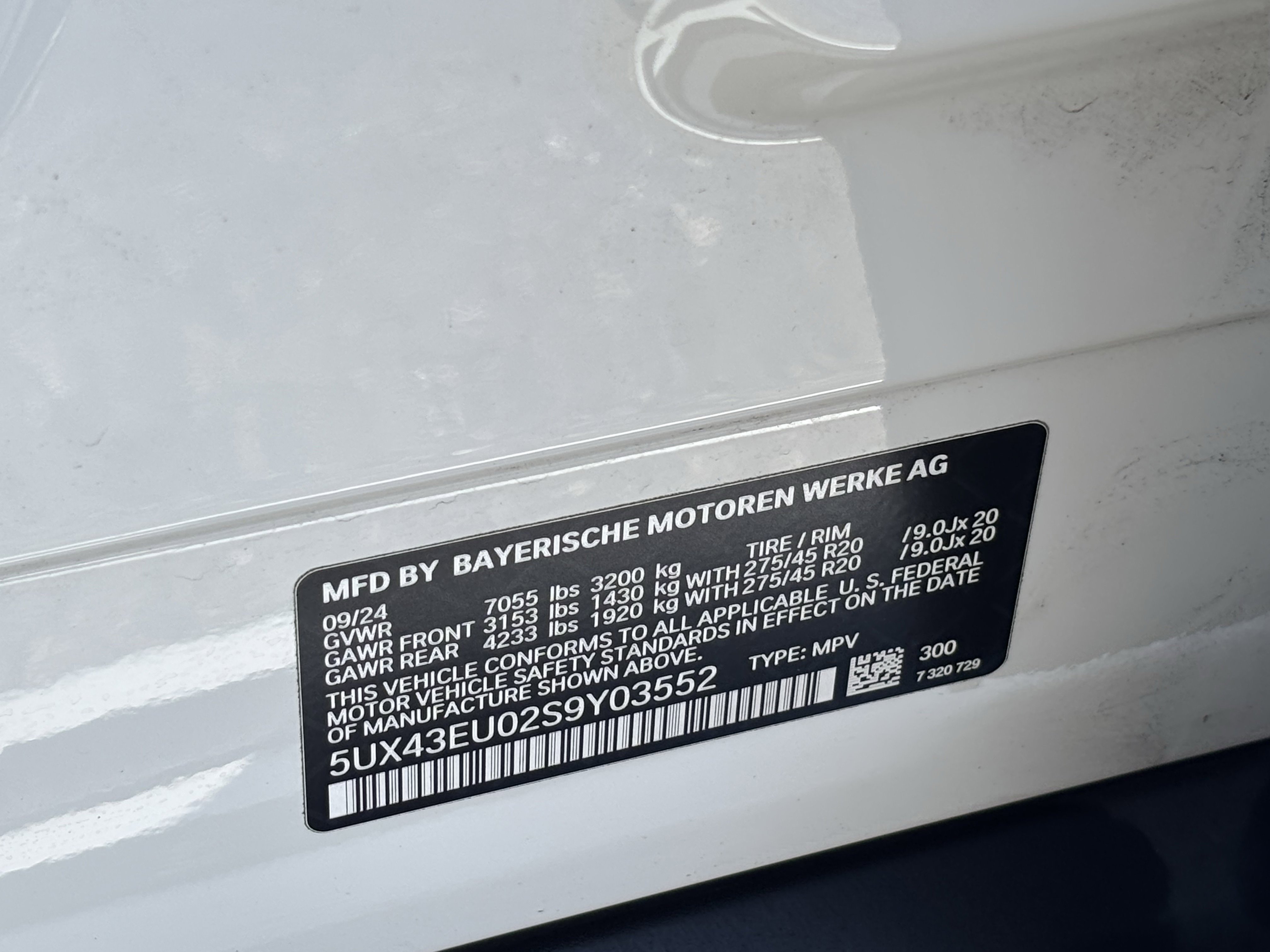 Used 2025 BMW X5 xDrive50e AWD/4WD image 33