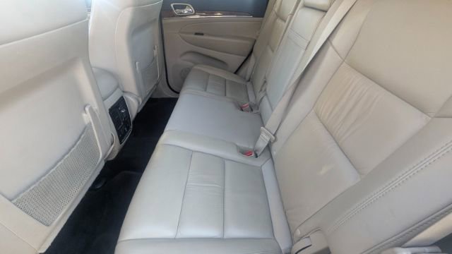 Used 2011 Jeep Grand Cherokee Limited image 20