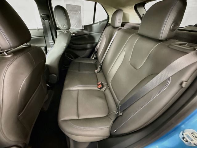 Used 2025 Buick Encore GX Sport Touring w/ Advanced Technology Package FWD image 23