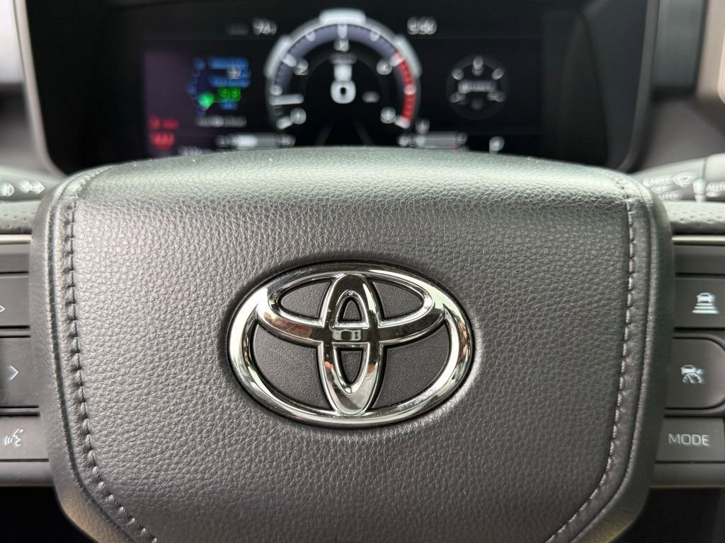 Used 2026 Toyota Tundra Platinum w/ TRD Off-Road Package AWD/4WD image 26
