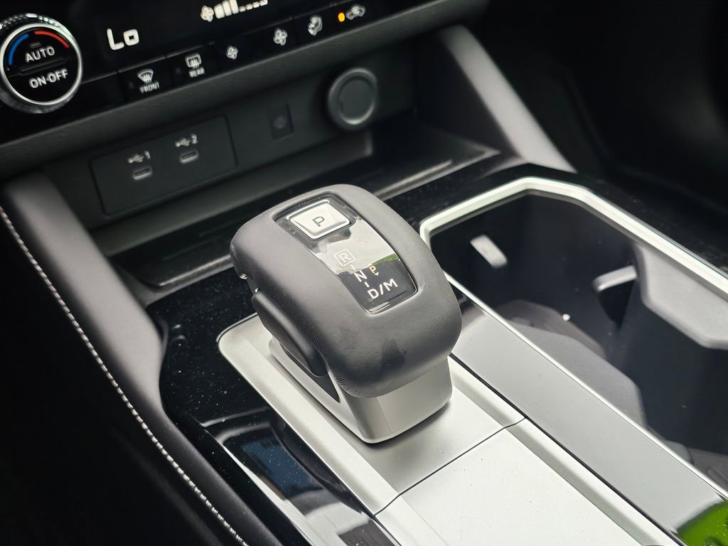 New 2026 Mitsubishi Outlander AWD image 26