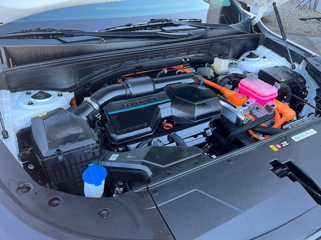 Certified 2025 Kia Sorento EX image 9