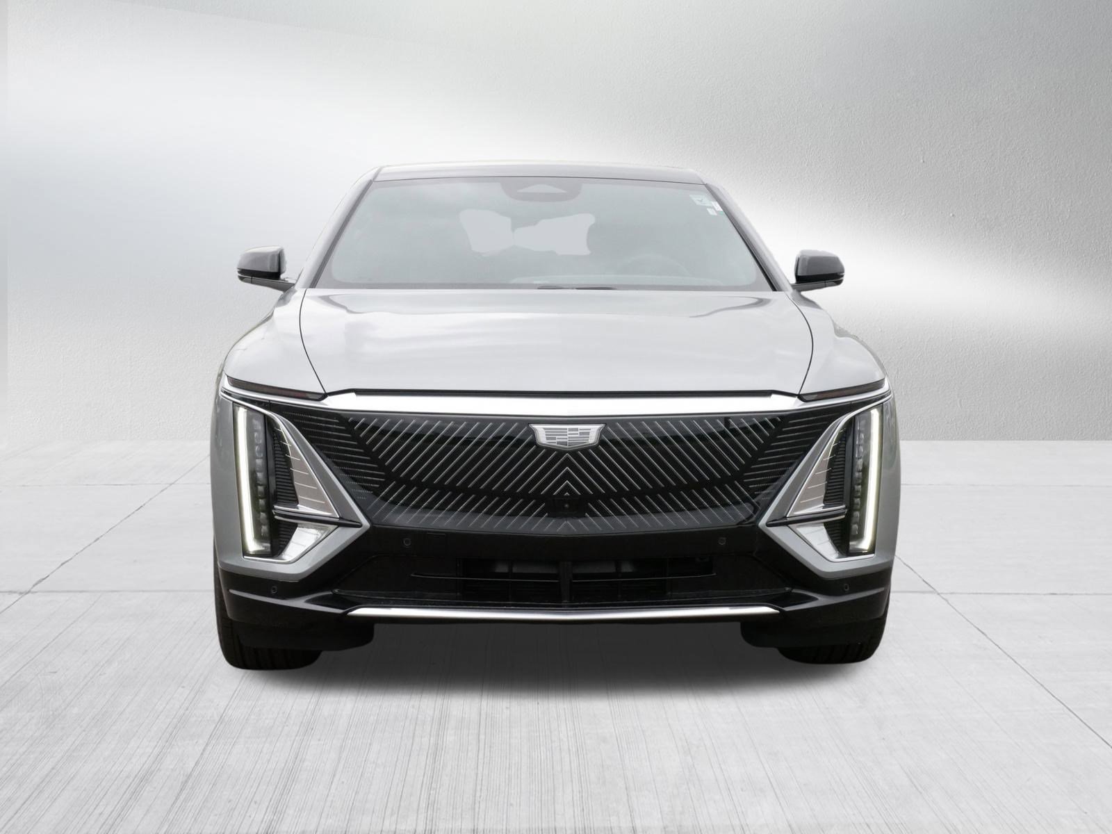 New 2025 Cadillac Lyriq Luxury image 2
