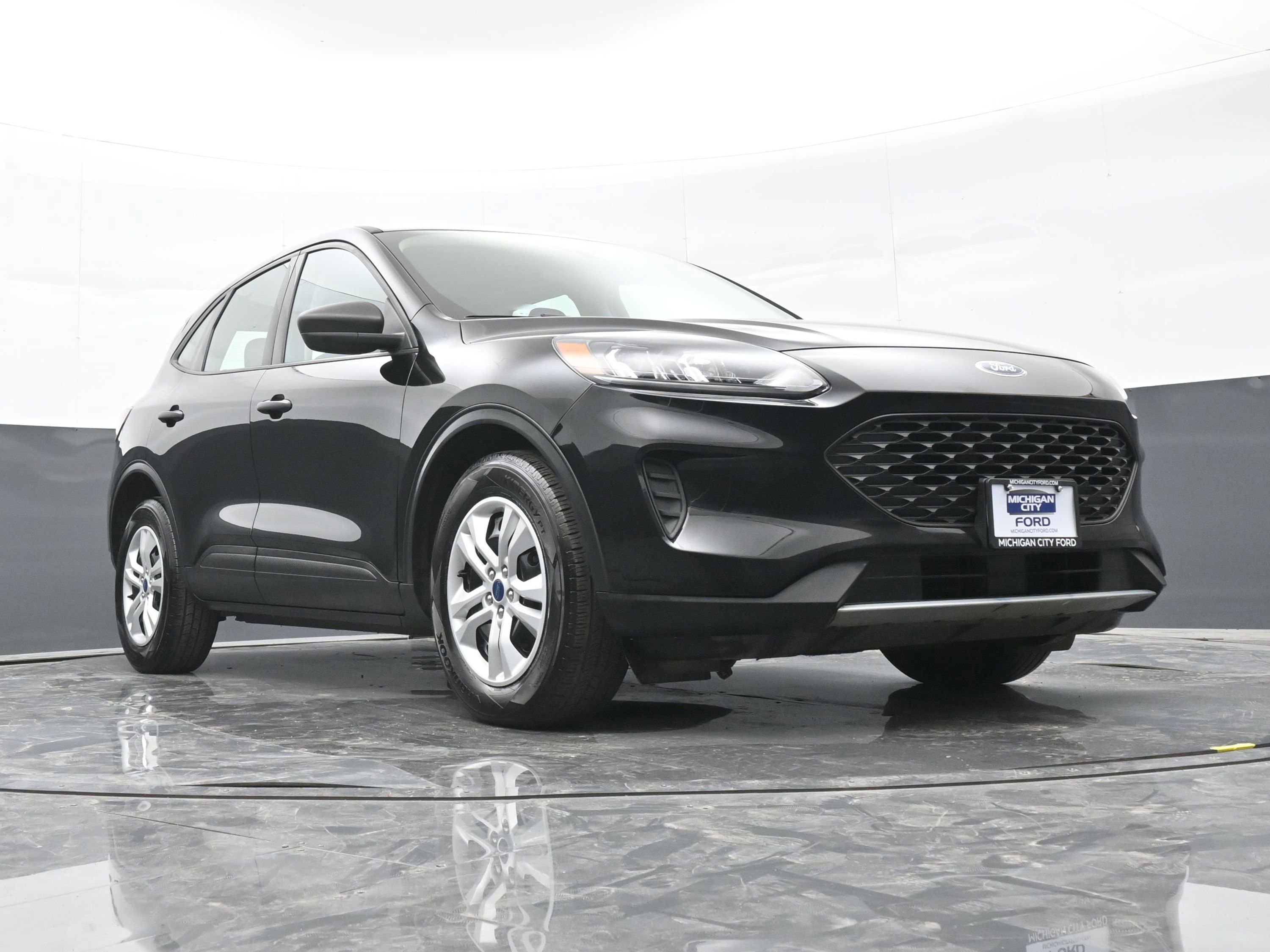 Used 2020 Ford Escape S image 37