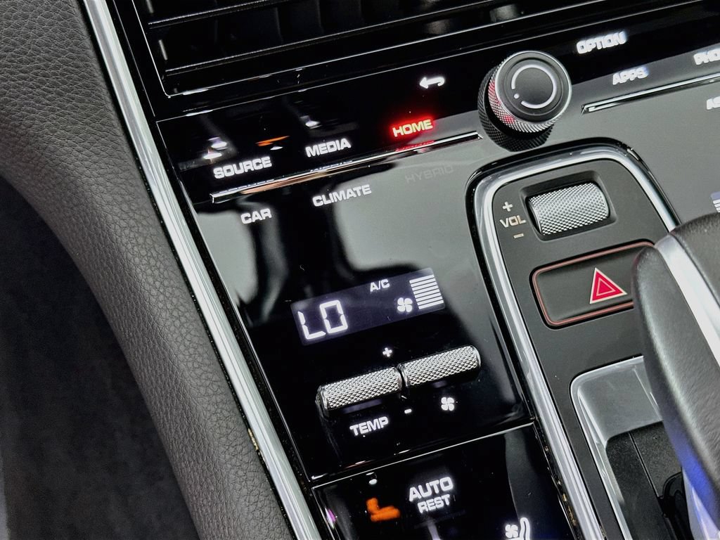 Certified 2023 Porsche Panamera Platinum Edition RWD image 18