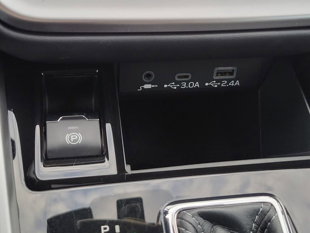 Certified 2023 Subaru Outback Limited image 27