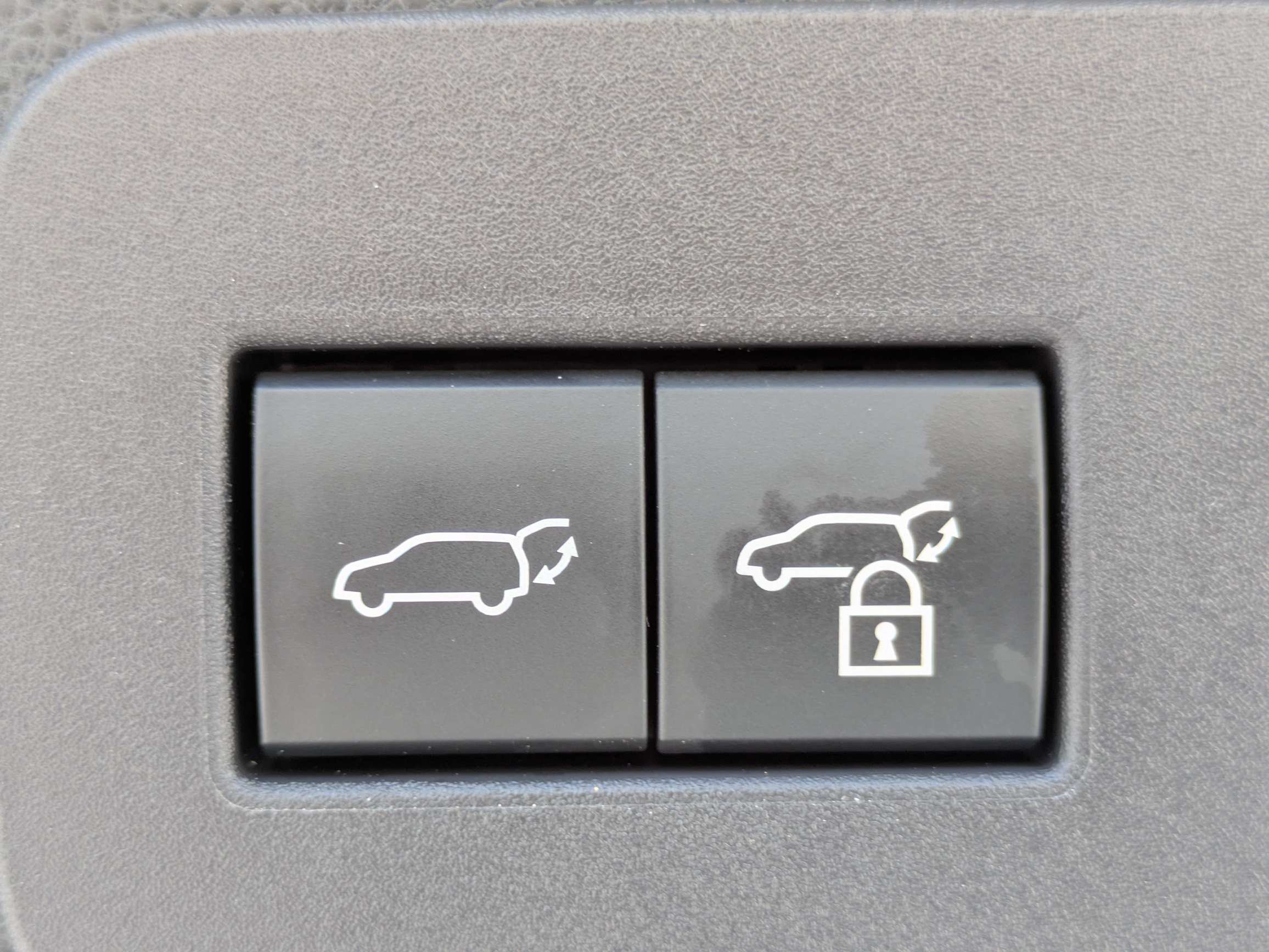 Used 2026 Lexus LX 600 F Sport w/ Accessory Package (Z1) AWD/4WD image 8