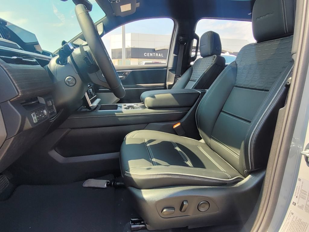 New 2024 GMC Sierra EV Denali AWD/4WD image 4