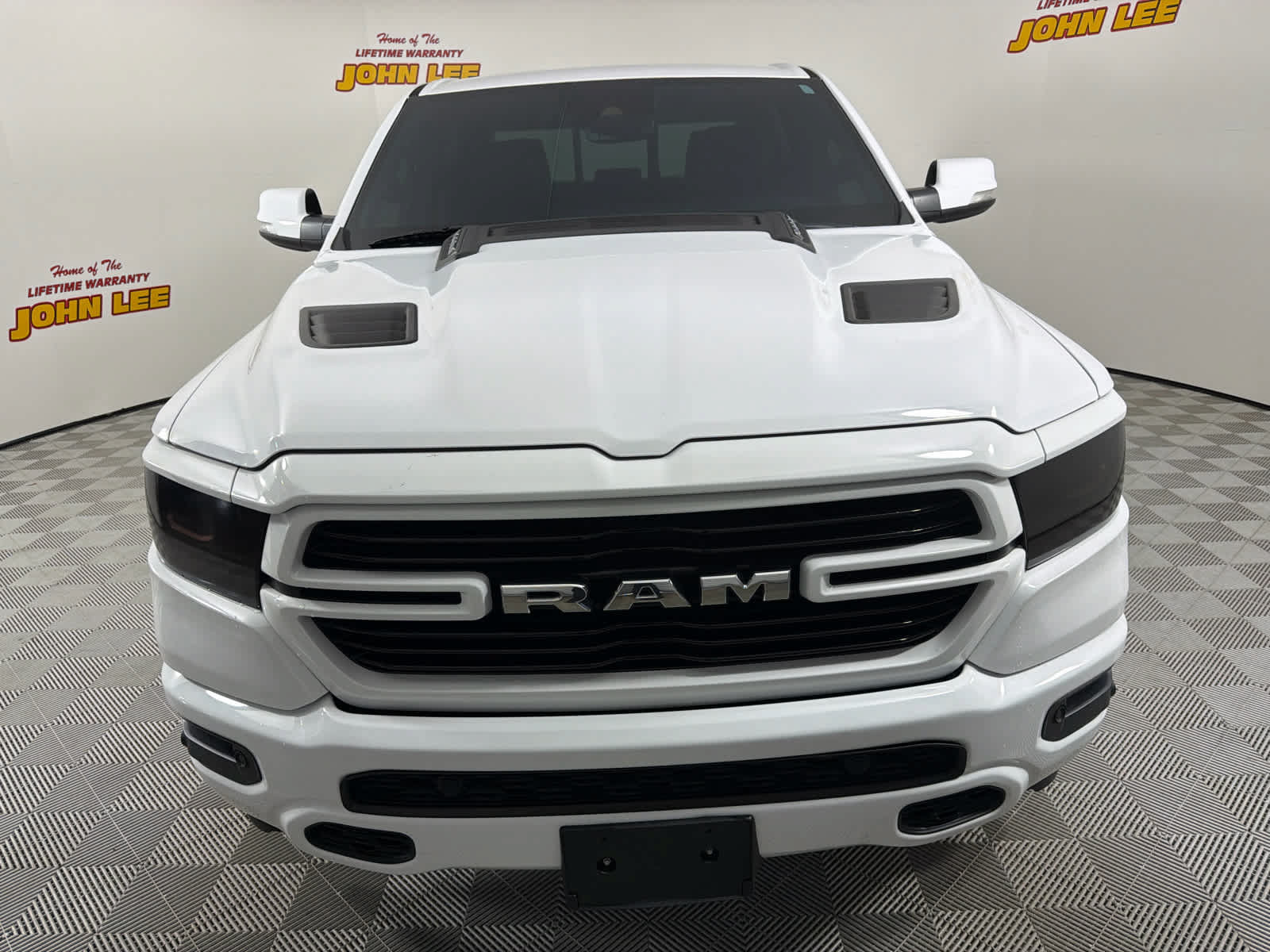 Used 2021 RAM 1500 Laramie w/ Sport Appearance Package AWD/4WD image 9